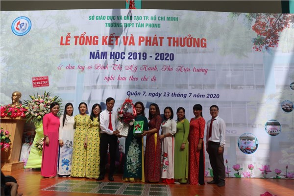 Lễ tổng kết và phát thưởng năm học 2019 - 2020